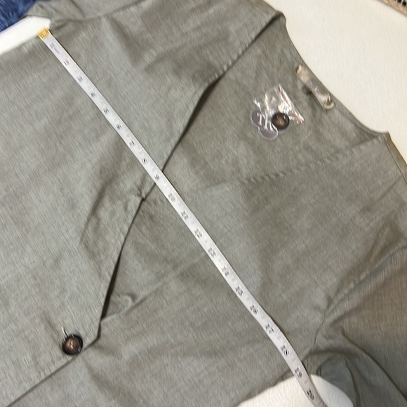 The Royal Standard Dorado Cotton Lightweight Wrap Dress Olive NWT Sz L - Picture 5 of 9